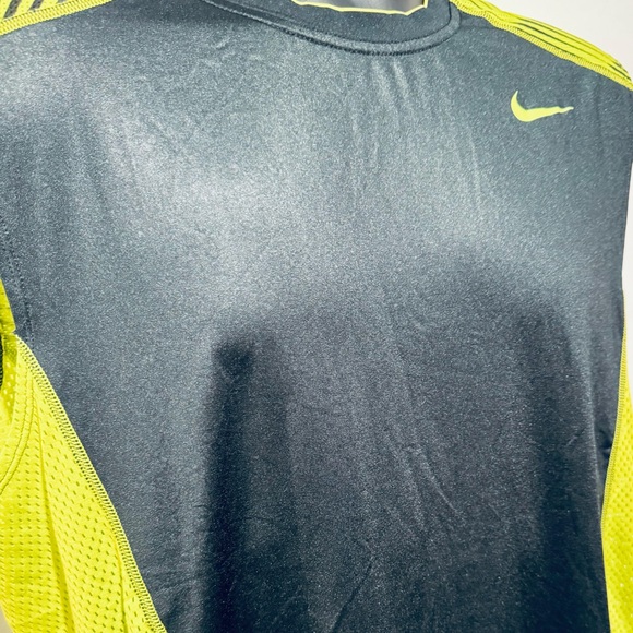 Nike Dri Fit Pro Combat Sleeveless Shirt - Picture 3 of 6